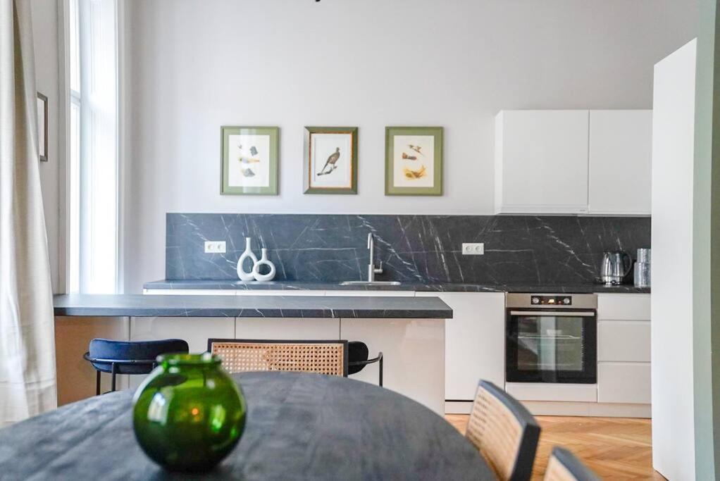 Boutique Suite Near Museum District 비엔나 외부 사진
